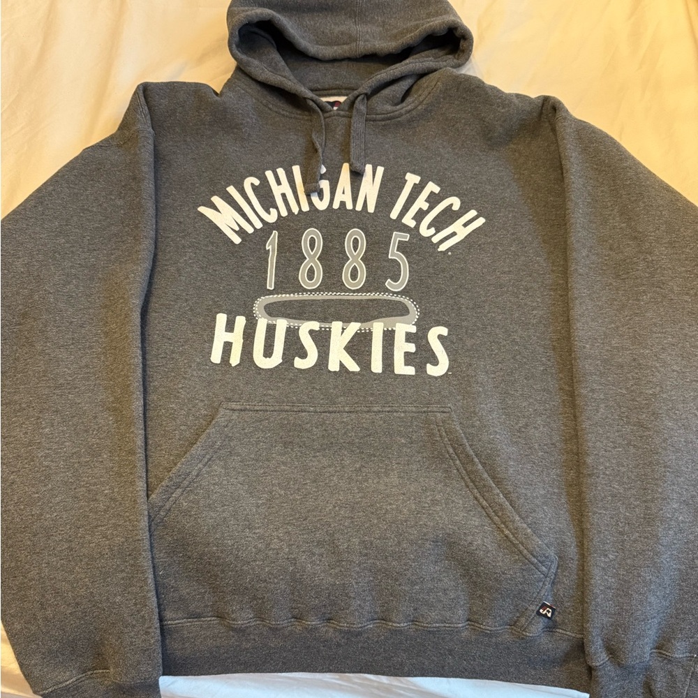 Michigan tech huskies sweatshirt
